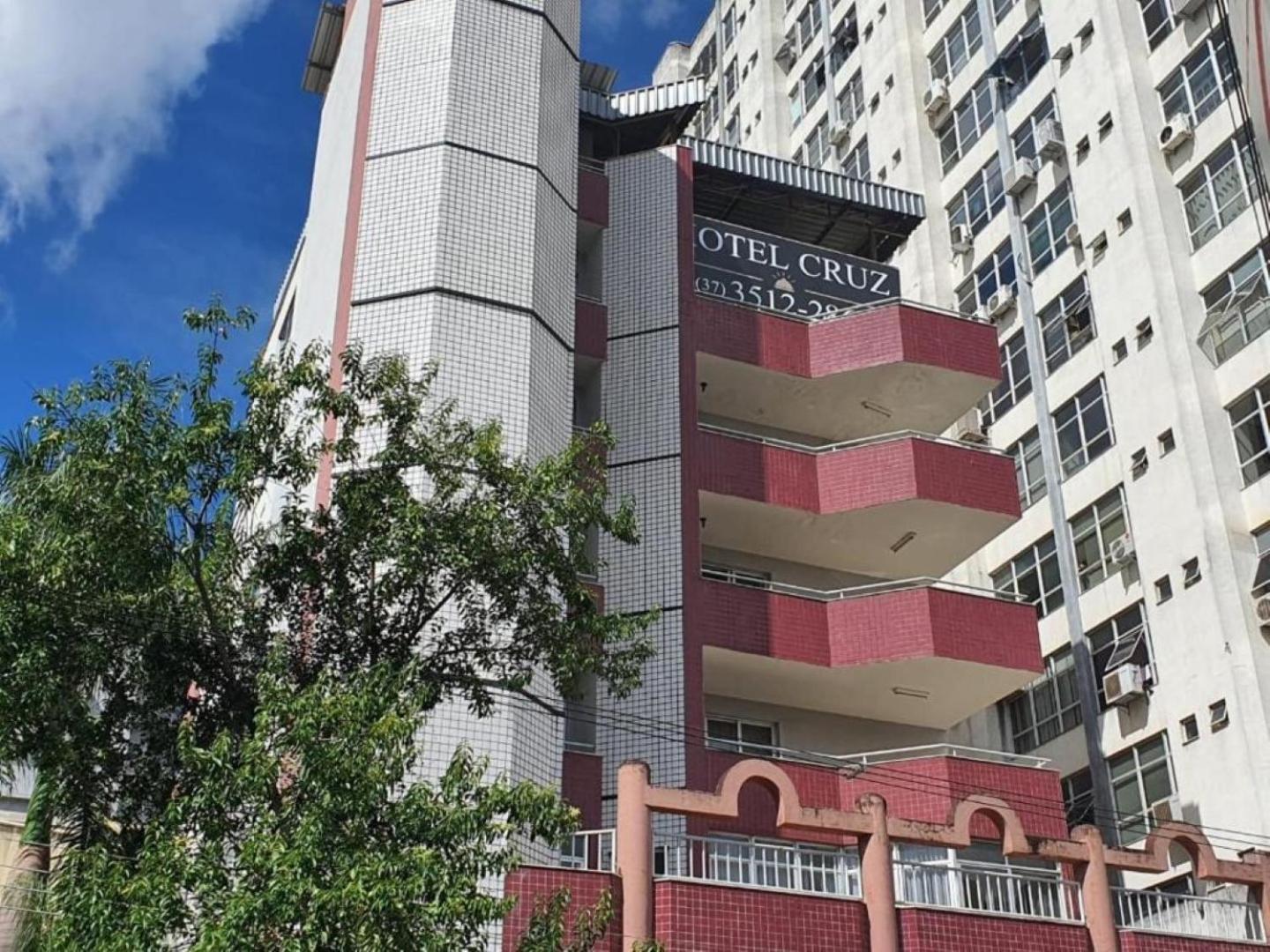 Cruz Hotel Divinopolis Exterior photo